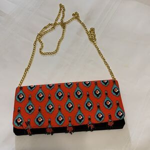 Shiraleah Chicago crossbody/clutch bad with beaded detail